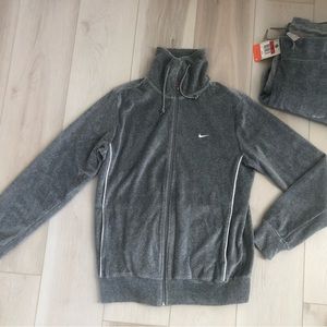 Nike women’s grey velour tracksuit size large